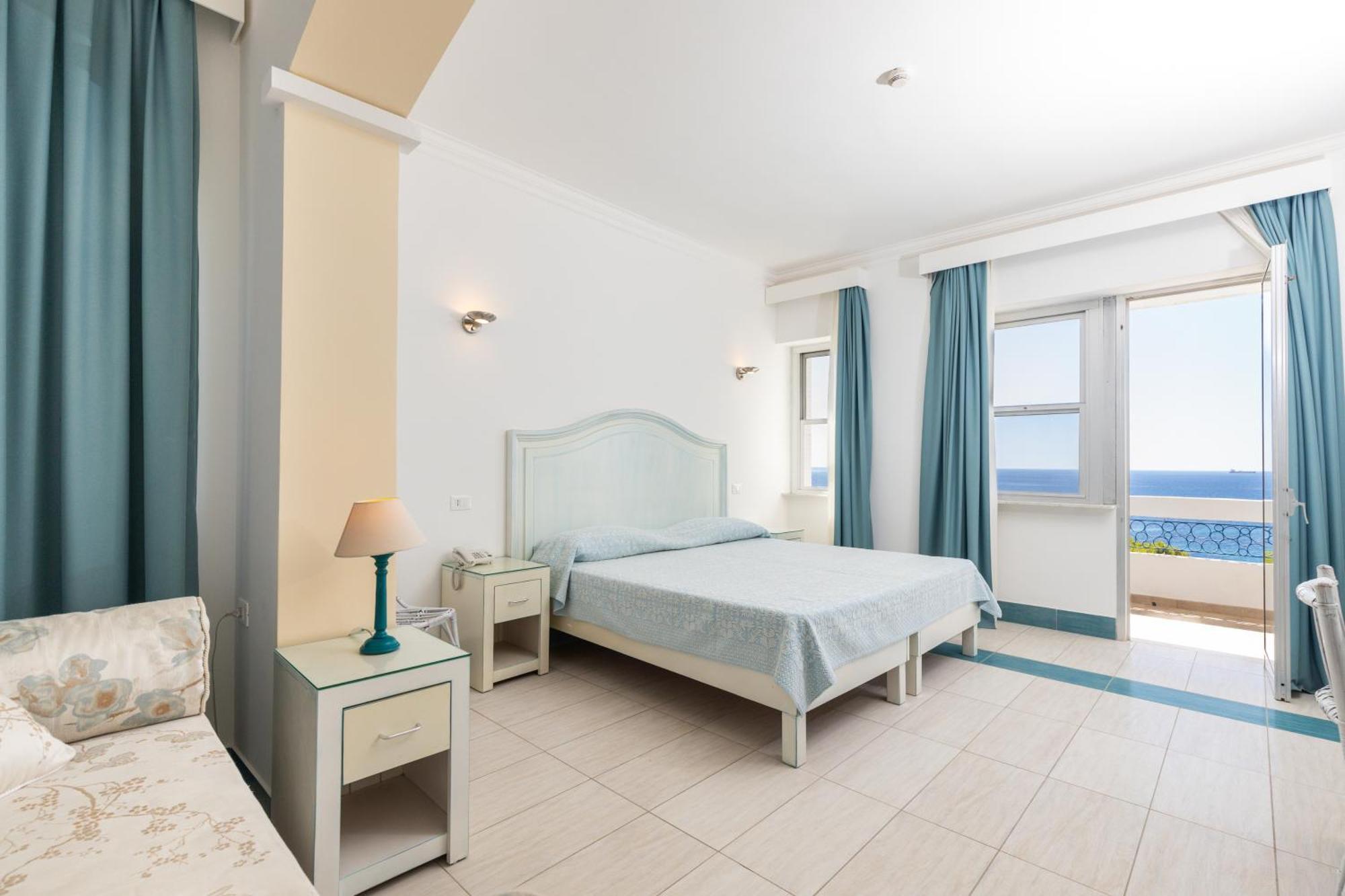 Abamar Hotel Santa Margherita di Pula Kültér fotó